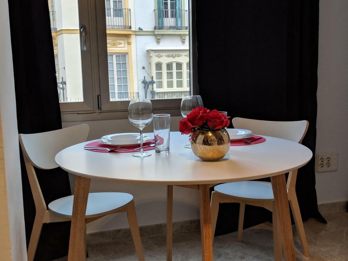 Apartamentos Arc Felix Saenz 2 2 Малага Екстер'єр фото